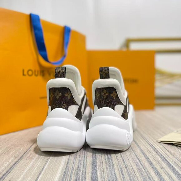 Louis Vuitton LV Archlight Sneaker - Picture 7 of 8